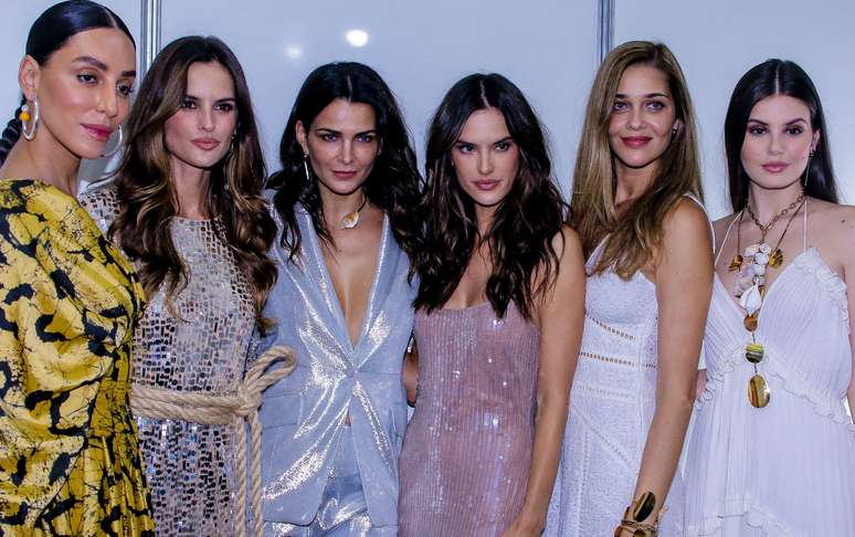 Lea T,Izabel Goulart, Fernanda Motta, Alessandra Ambrosio, Ana Beatriz Barros e Camila Queiroz (Foto: Thiuago Duran/AgNews)