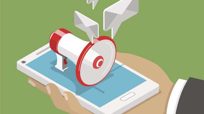 Ilustração mostra megafone saindo de celular e balões representando envelopes de mensagens