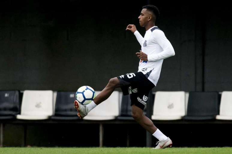 Rodrygo volta a ficar à disposição no Santos (Foto: Ivan Storti/Santos)