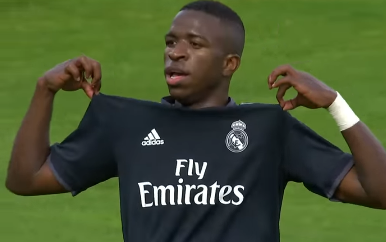 Vinícius Júnior comemora golaço pelo Real Madrid B