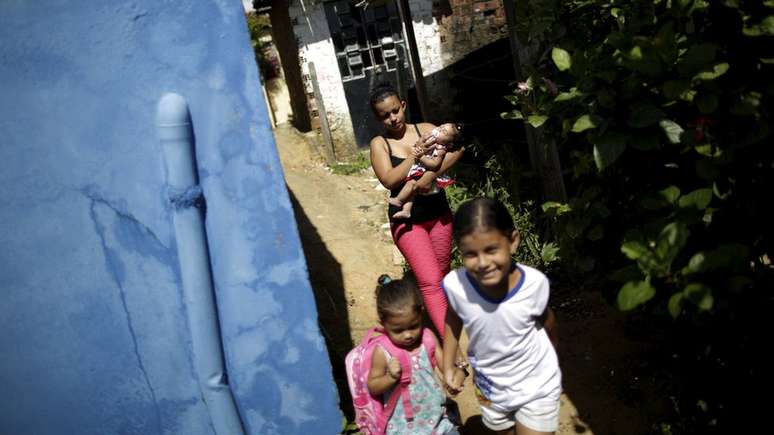 Programa de governo de Bolsonaro propõe ensino à disância em áreas remotas do país