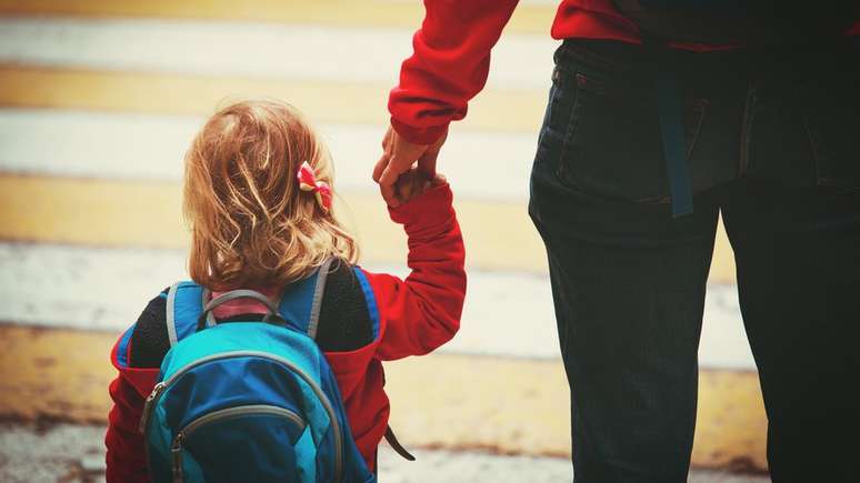 Bolsonaro e Haddad mencionam trechos que n&atilde;o existem sobre g&ecirc;nero na base nacional curricular