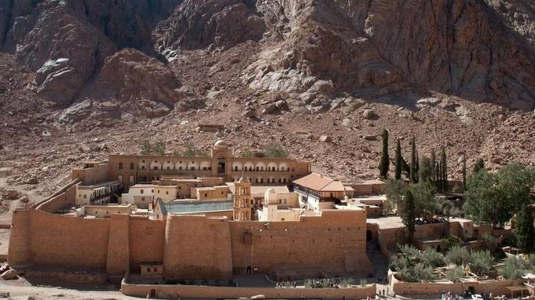 O Mosteiro de Santa Catarina, patrim&ocirc;nio da Unesco, seria a sede da Sar&ccedil;a Ardente, de onde Deus se revelou para Mois&eacute;s