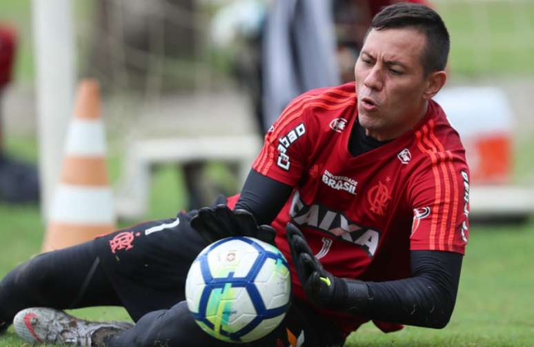 Diego Alves não concordou com barração e pediu para não viajar (Foto: Gilvan de Souza/Flamengo)