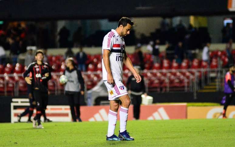 São Paulo beira rebaixamento no segundo turno do Brasileirão (Foto: Renato Gizzi/Photo Premium)