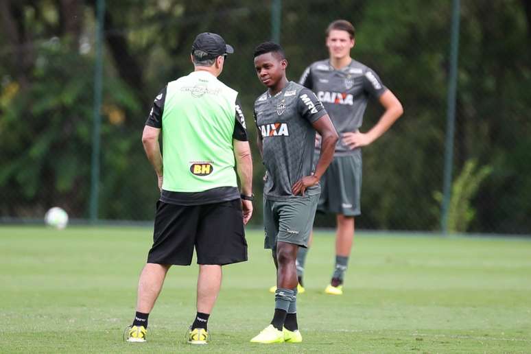 A experiência de Levir Culpi pode ser essencial para que o equatoriano renda o esperado no Galo- (Foto Bruno Cantini)