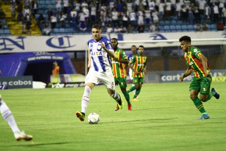 André já pensa em 'duelo de seis pontos' contra o Goiás na Série B (Foto: André Palma Ribeiro/Avaí)