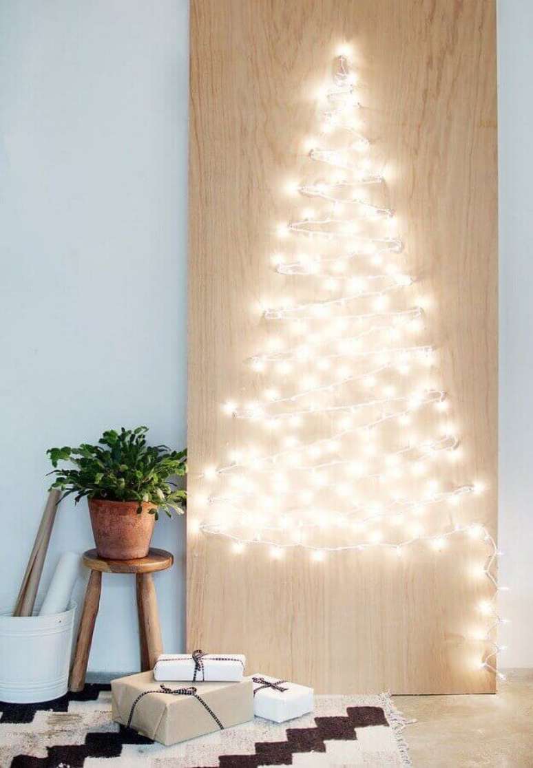 Mini árvore de Natal, pequena árvore de Natal artificial DIY, decorações de  árvore de Natal de mesa com luzes LED, estrela de copa de árvore, pinhas