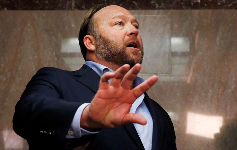 Alex Jones, do Infowars 05/09/2018 REUTERS/Jim Bourg 