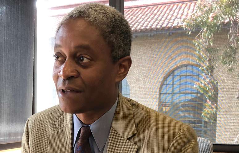 Presidente do Federal Reserve de Atlanta, Raphael Bostic, durante entrevista com a Reuters em Stanford  04/05/2018 REUTERS/Ann Saphir