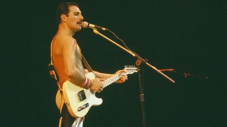 O vocalista do Queen escreveu a declaração tornando pública sua doença 48 horas antes de morrer