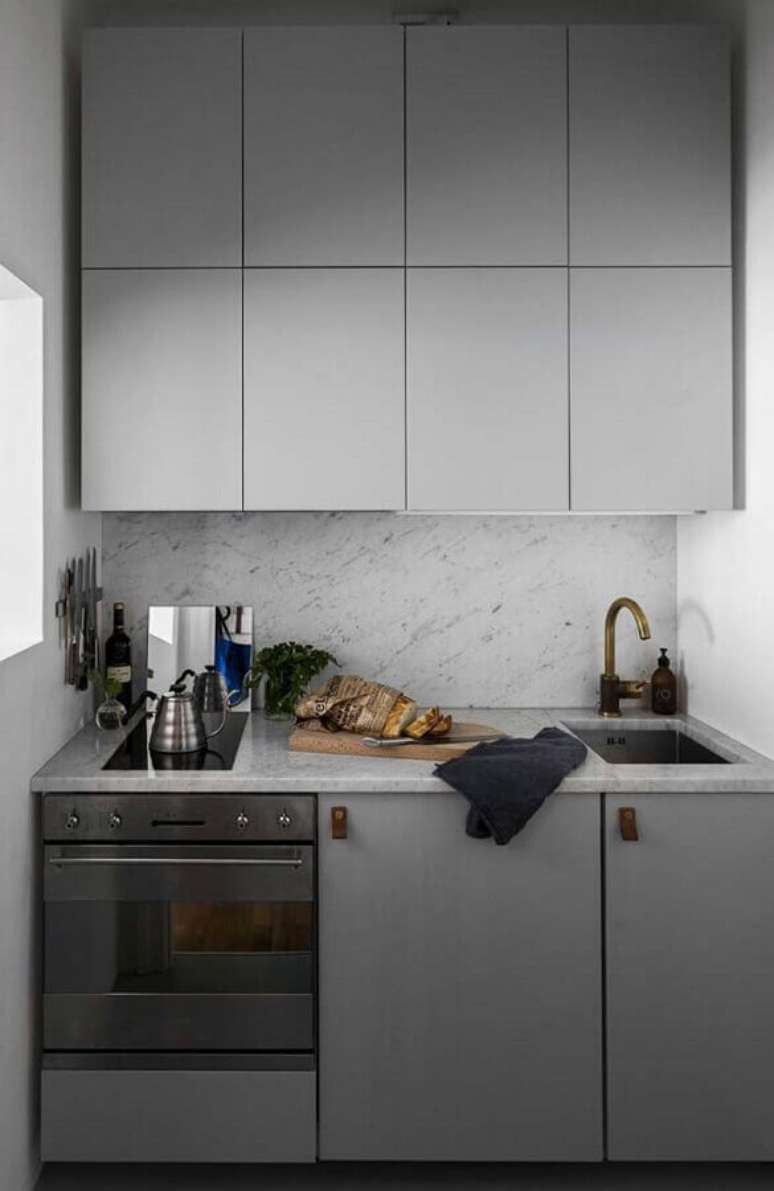 1. A cozinha planejada pequena é perfeita para quem busca um ambiente funcional – Foto Efl Furniture
