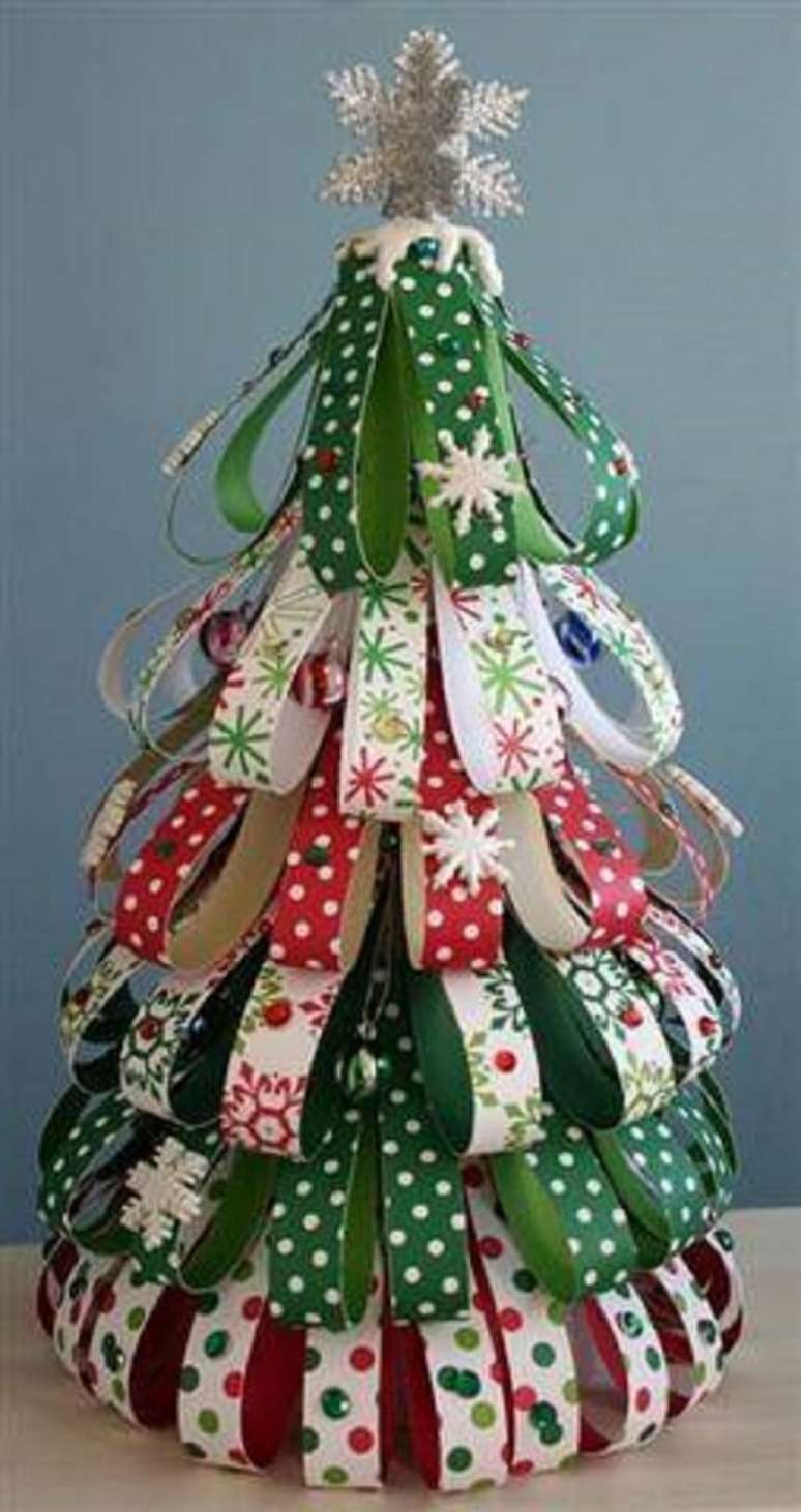 36- Árvore de Natal Artesanal para decorar sua casa