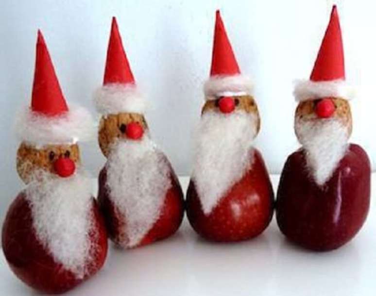 16- As frutas na mesa de natal podem servir como decoração ou lembrancinha para convidados