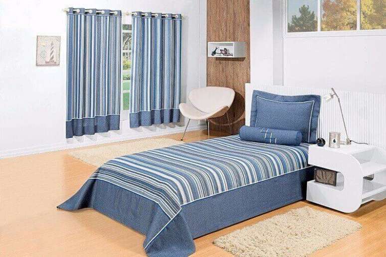 60- Os mesmo tecidos foram usados nas cortinas para quarto, colchas e capa de travesseiro. Fonte: Pinterest