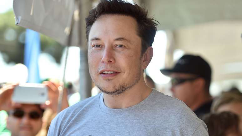 Elon Musk, também dono da Tesla, fez sua fortuna com a empresa de serviços financeiros online PayPal