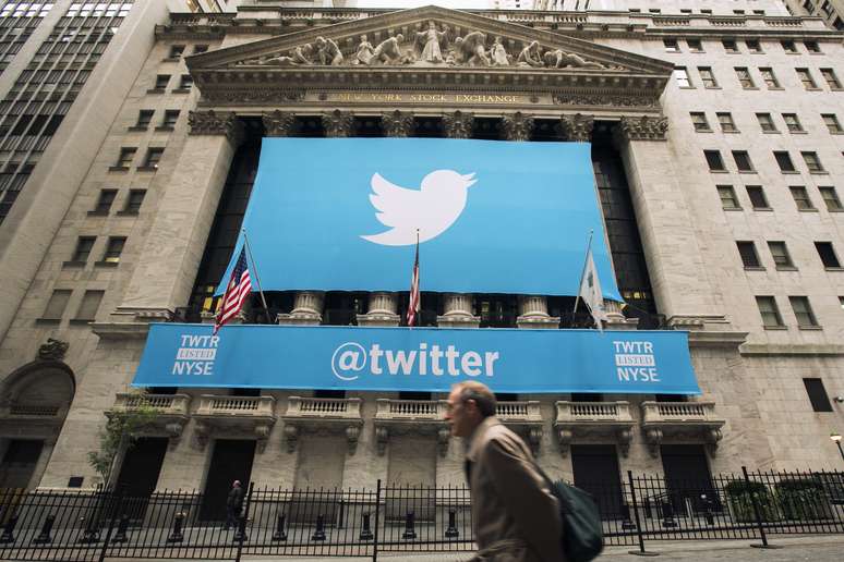 Logo do Twitter na bolsa de Nova York, Estados Unidos
07/11/2013 REUTERS/Lucas Jackson