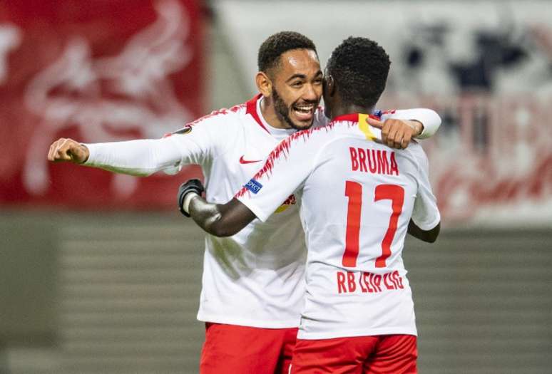 Matheus Cunha abriu o caminho para a vitória do Leipzig (Foto: ROBERT MICHAEL / AFP)