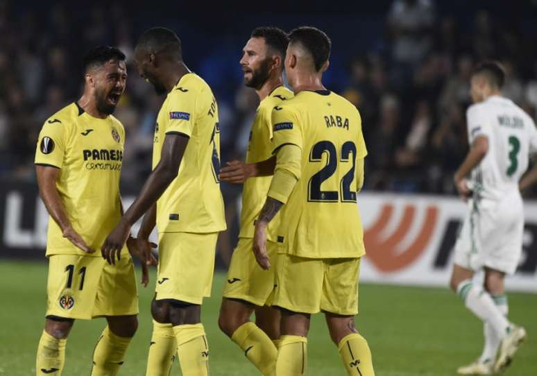 Submarino amarelo fez bonito e goleou time austríaco (Foto: JOSE JORDAN / AFP)