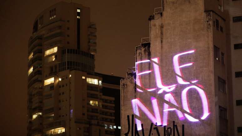 A filha de Julio foi em v&aacute;rios protestos contra o candidato em que ele pretende votar