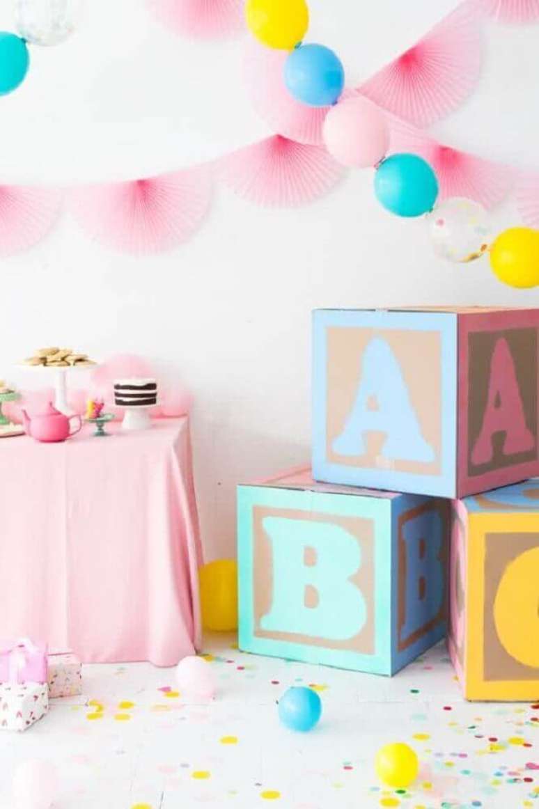 32. Invista em detalhes infantis para a decora&ccedil;&atilde;o de ch&aacute; de beb&ecirc; &ndash; Foto: Asset Project