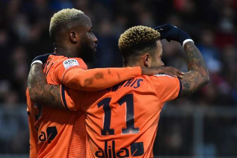 Depay deu uma assistência e fez um gol para o Lyon (Foto: Jean-Francois Monier / AFP)