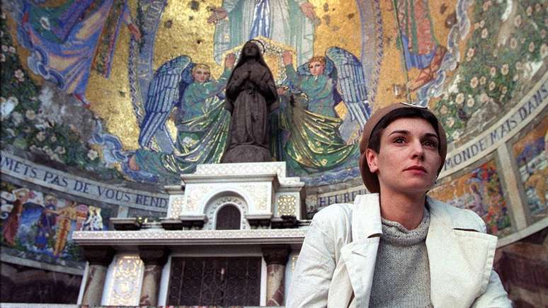 A cantora foi ordenada sacerdotisa cristã em 1999