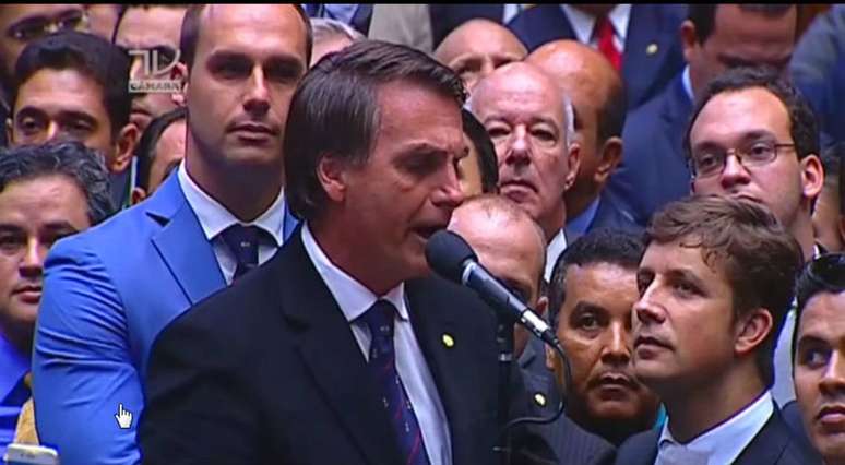 Em discurso, Jair Bolsonaro evocou torturadores da presidente Dilma durante a ditadura