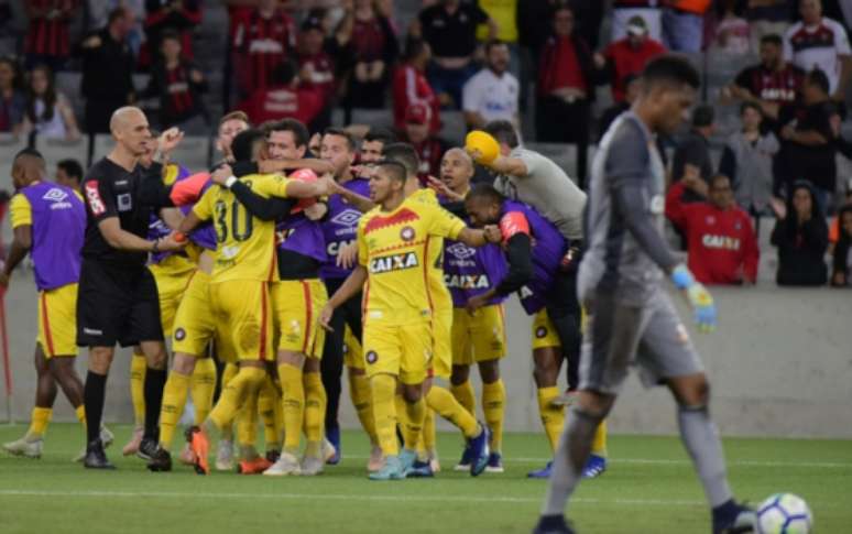 Atlético-PR x Botafogo