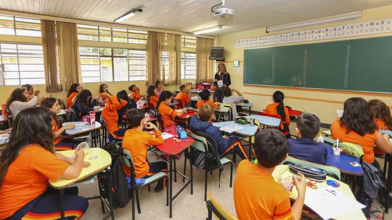 Programa de governo afirma que 'um dos maiores males atuais (da educa&ccedil;&atilde;o) &eacute; a doutrina&ccedil;&atilde;o'