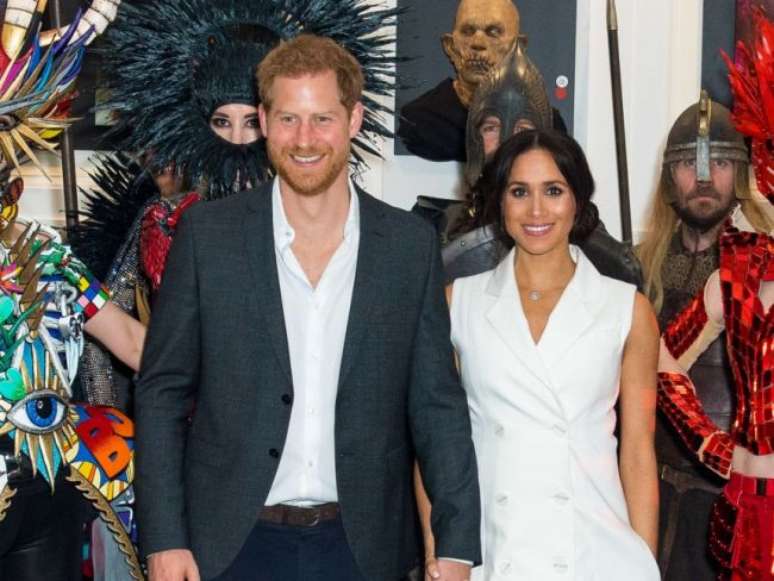 Meghan Markle visita escola de cinema na Nova Zelândia acompanhada do marido, o príncipe Harry, em 29 de outubro de 2018