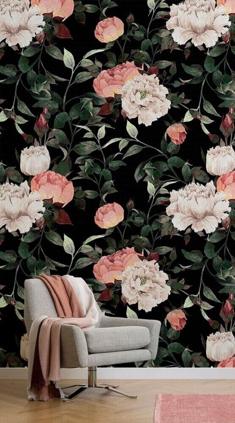 3. O papel de parede com flores também pode ser usado para decoração de ambientes modernos – Foto: BlurStyle