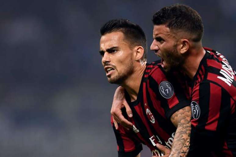 O espanhol Suso já deu sete assistências em nove jogos pelo Milan (Foto: Marco Bertorello / AFP)