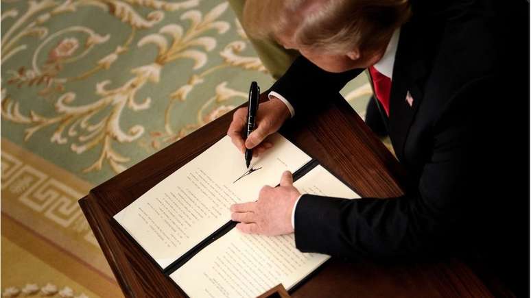 Um decreto presidencial poderia tornar a análise dos órgãos federais de imigração nos EUA ainda mais restritiva