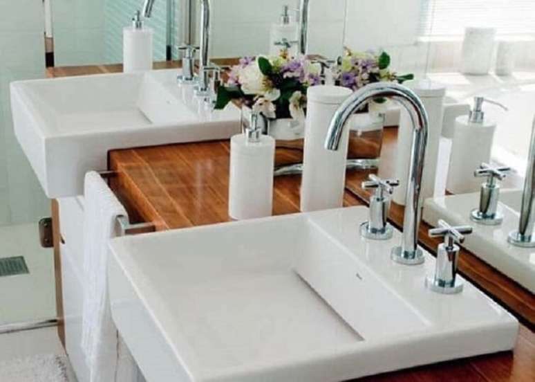 32- Cubas para banheiro de semi encaixe é uma opção moderna para todos os estilos de decoração. Fonte: Pinterest