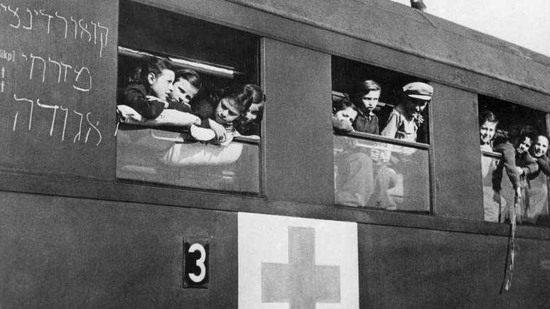 A pequena Ruth Westheimer escapou da Alemanha nazista em um trem, como esse da imagem, que saiu de Belsen paar Marselha