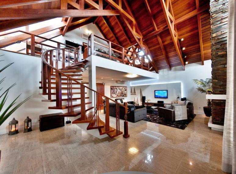 5. Mezanino com escrit&oacute;rio decora casa r&uacute;stica