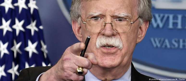 Sanções foram anunciadas pelo assessor de segurança nacional da Casa Branca, John Bolton