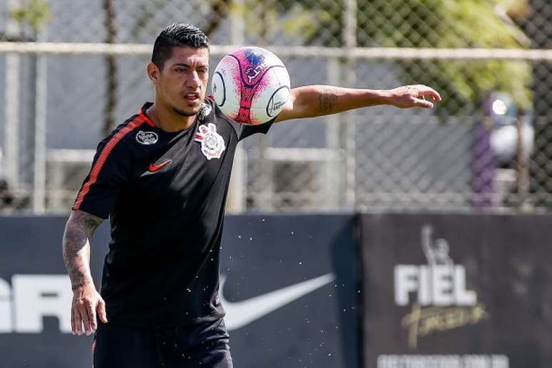 Ralf voltou a treinar normalmente no Corinthians (Foto: Rodrigo Gazzanel)