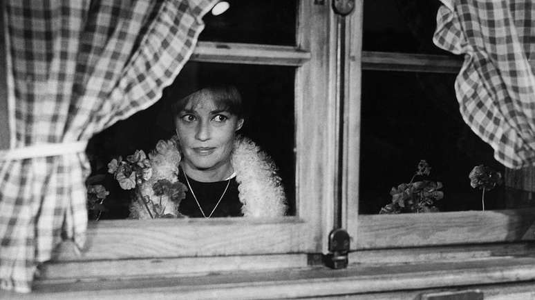 Jeanne Moreau se mete num tri&acirc;ngulo amoroso em 'Jules e Jim', de Godard