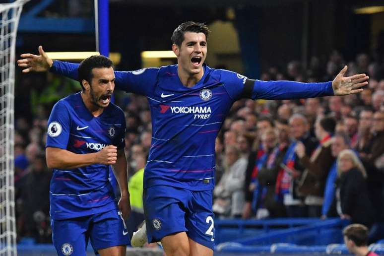 Pedro e Morata marcaram os gols do Chelsea na partida (Foto: BEN STANSALL / AFP)