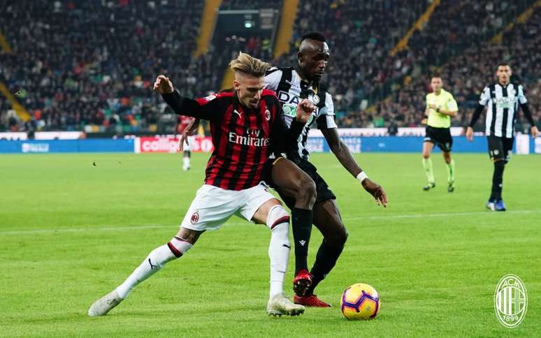 Nos acréscimos, Milan derrota a Udinese pelo Campeonato Italiano (Foto: Divulgação)