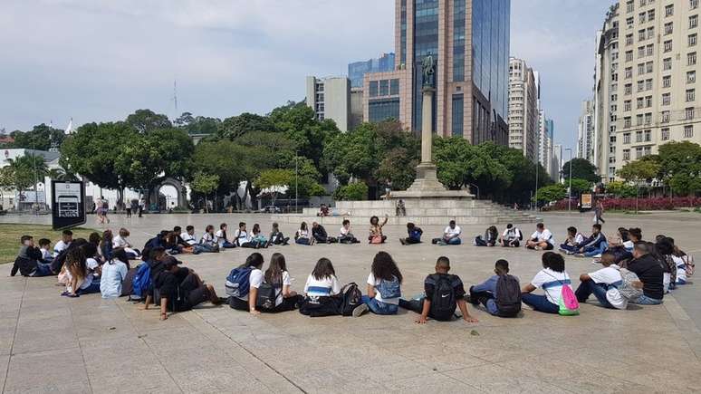 Pedro Bárbara diz que suas aulas, que costumavam ser em espaços abertos, estão mais 'tecnicistas'