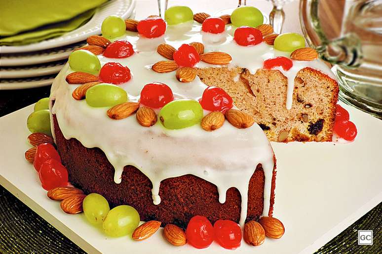 Bolo de Natal com frutas secas