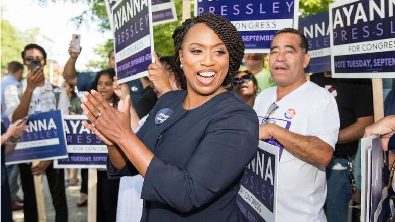 Ayanna Pressley deixou para trás o veterano Michael Capuano