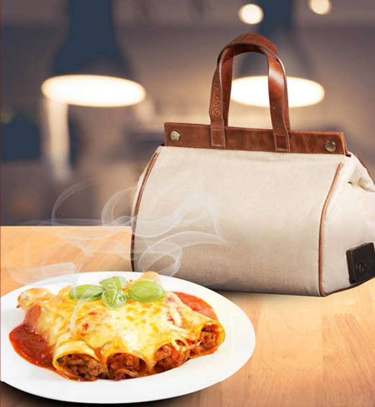 A Voilà Bag é uma bolsa que funciona como um forninho elétrico, transporta sua refeição e a aquece onde você estiver