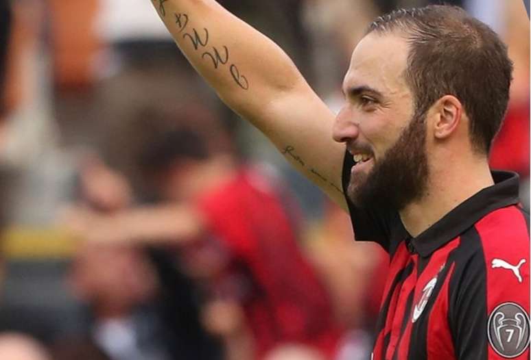 Higuaín é uma das esperanças do Milan (Foto: Reprodução)