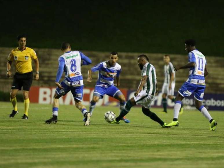 Coritiba foi atropelado pelo São Bento em Sorocaba (Foto: Divulgação/ Site oficial)