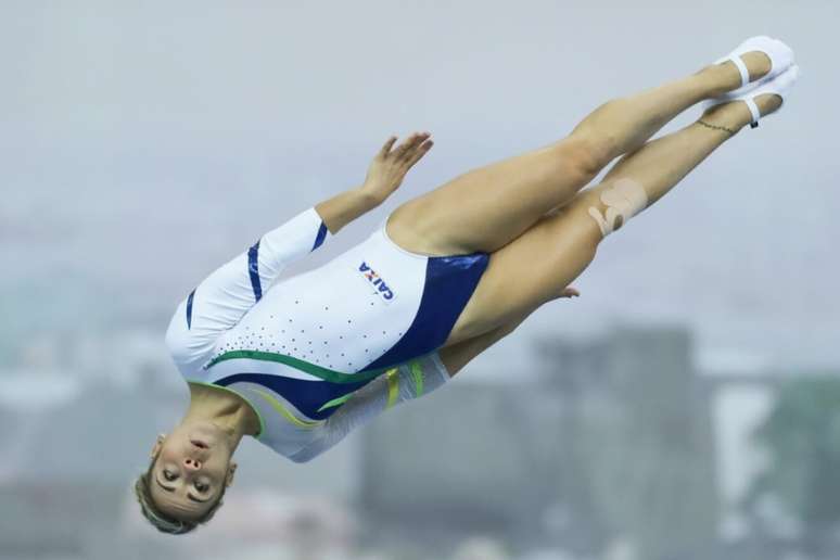 Camilla Gomes avançou às semifinais do trampolim individual feminino (Foto: Ricardo Bufolin/CBG)