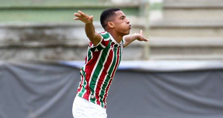 Marcos Paulo foi o destaque da partida com dois gols marcados (Foto: Lucas Merçon/FFC)